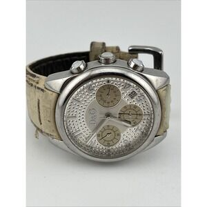 Dolce & Gabbana Women's DW0258 Sandpiper Chrono‎ Watch- Working, Broken Band
